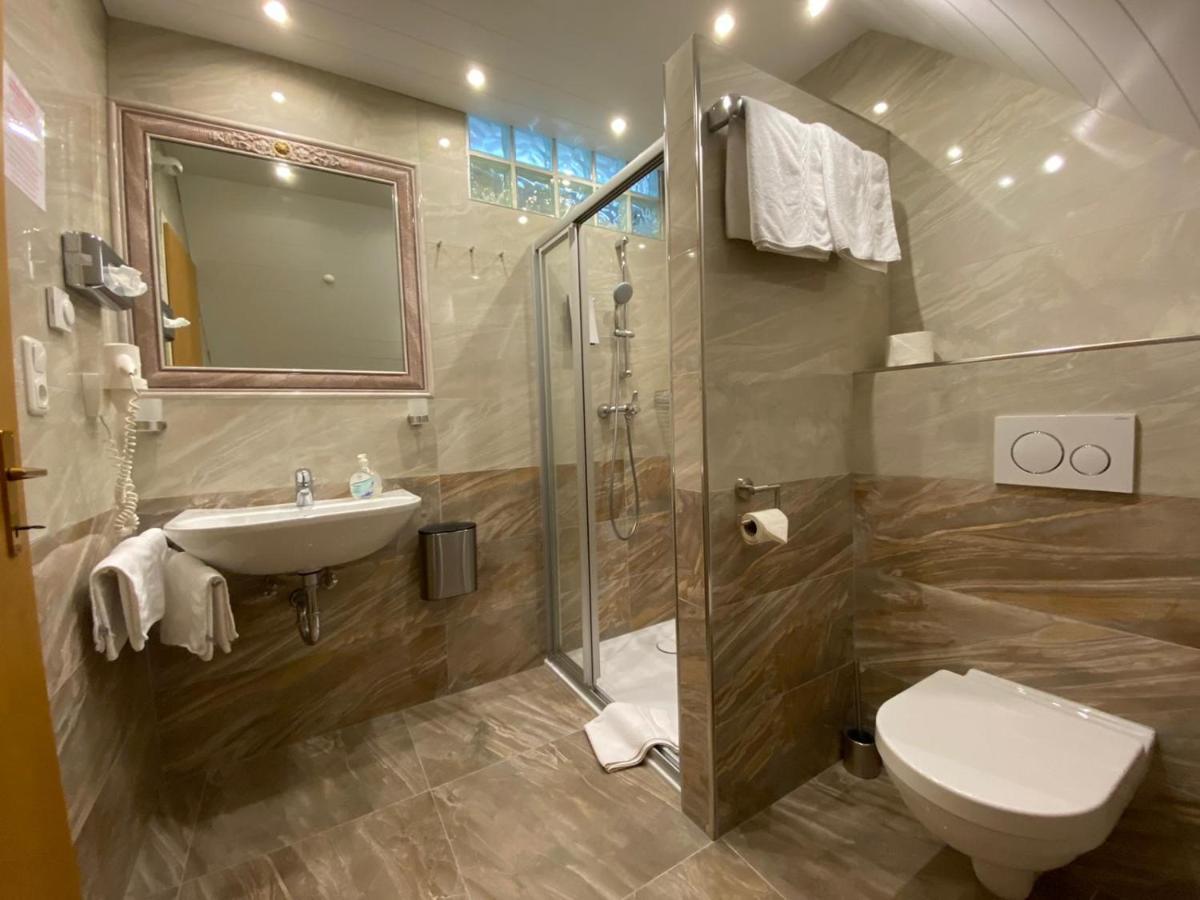 Seebaer Velden Velden am Woerthersee Ngoại thất bức ảnh